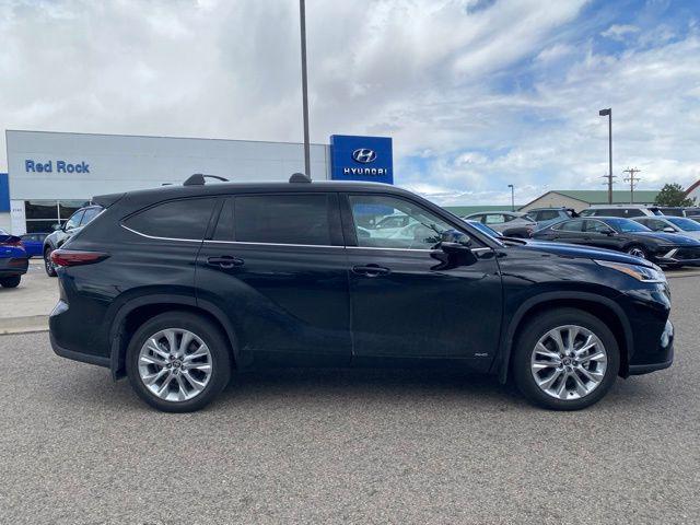 2026 Toyota Highlander Hybrid Limited