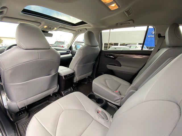 2026 Toyota Highlander Hybrid Limited