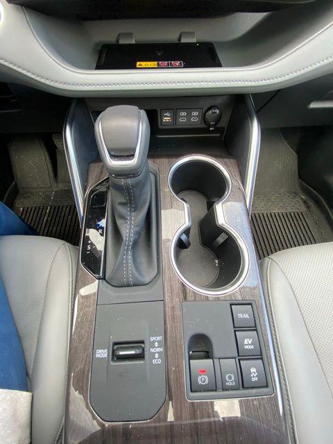 2026 Toyota Highlander Hybrid Limited
