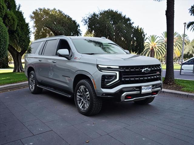 2025 Chevrolet Suburban 4WD Z71