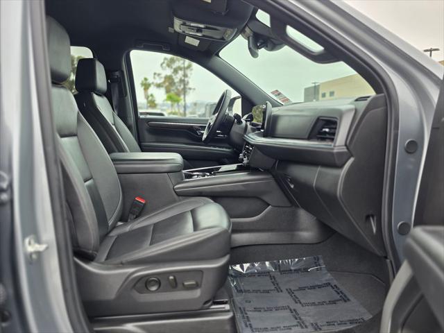 2025 Chevrolet Suburban 4WD Z71