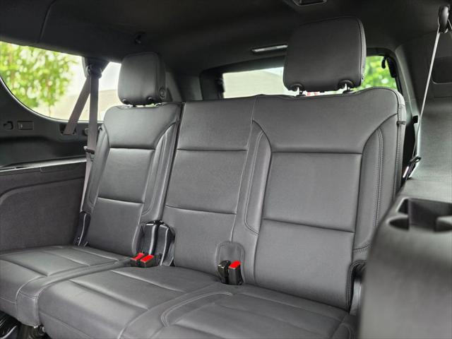 2025 Chevrolet Suburban 4WD Z71
