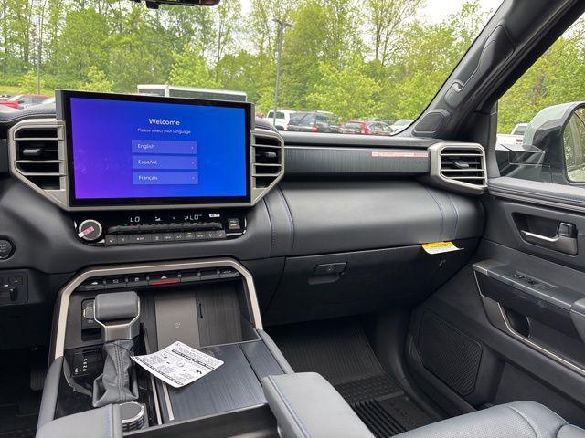 2026 Toyota Tundra Platinum CrewMax 5.5' Bed