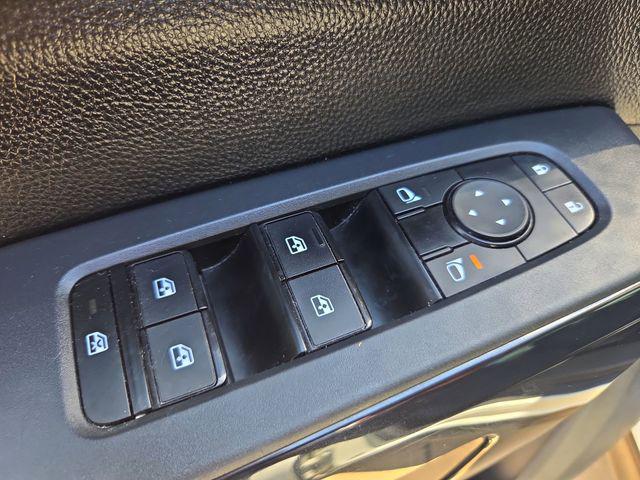 2024 Nissan Pathfinder SV FWD