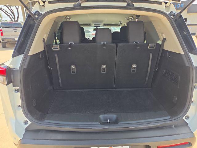 2024 Nissan Pathfinder SV FWD