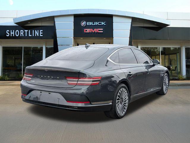2023 Genesis G80 Base