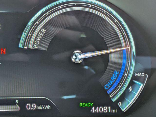 2023 Genesis G80 Base