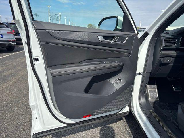 2026 Volkswagen Atlas Cross Sport SEL Premium R-Line