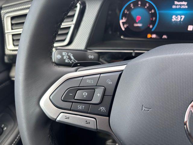 2026 Volkswagen Atlas Cross Sport SEL Premium R-Line