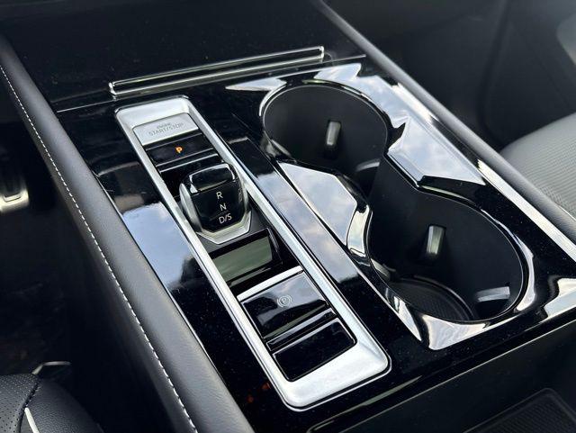 2026 Volkswagen Atlas Cross Sport SEL Premium R-Line