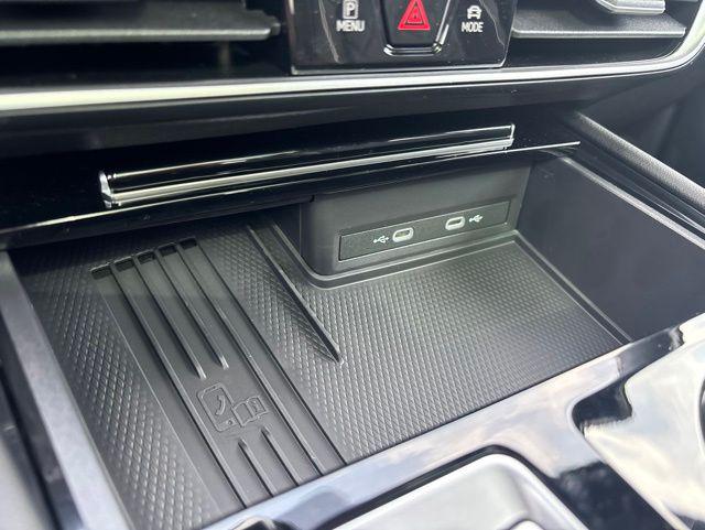 2026 Volkswagen Atlas Cross Sport SEL Premium R-Line