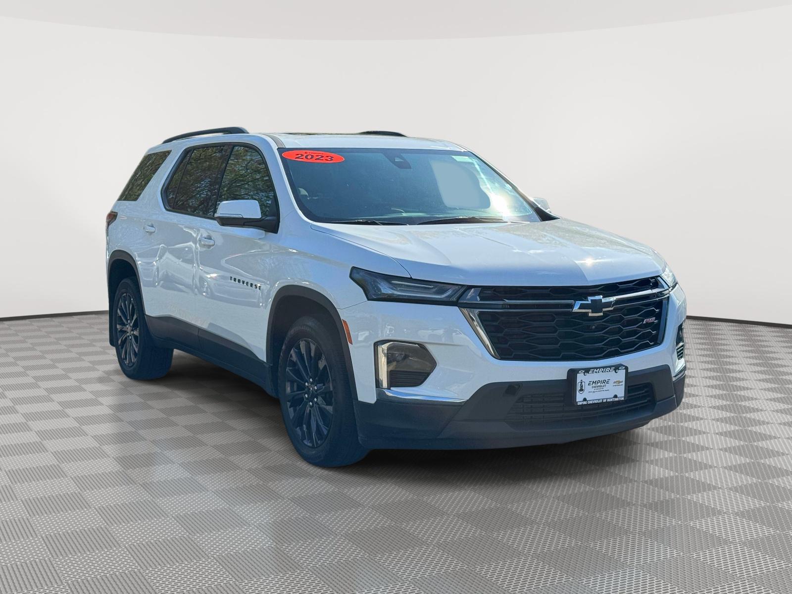 Summit White 2023 Chevrolet Traverse RS AWD SUV / Crossover Four-Wheel Drive 9-Speed Automatic