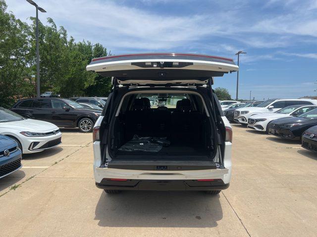 2026 Lincoln Navigator Premiere L