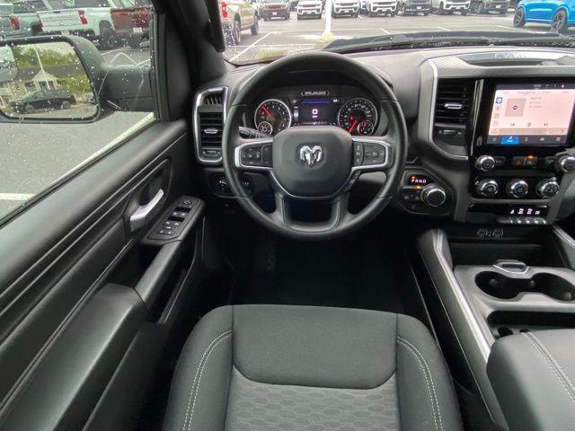 2025 Ram 1500 Tradesman Crew Cab 4x4 5'7" Box