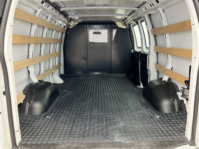 2024 GMC Savana Cargo RWD 2500 Regular Wheelbase Work Van