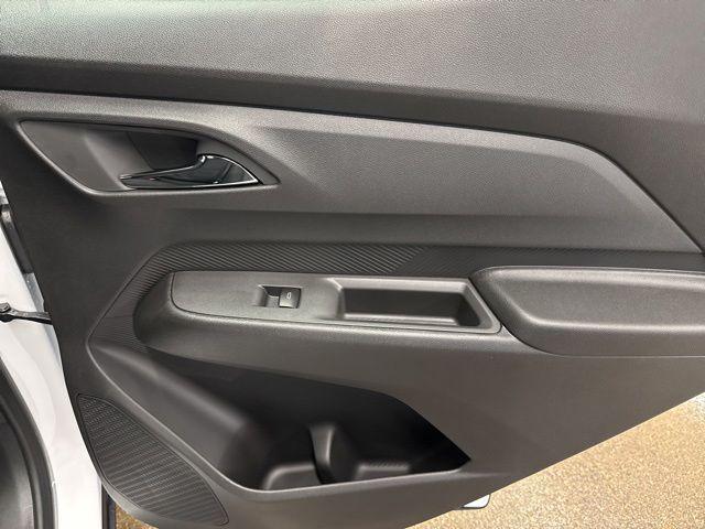 2027 Chevrolet Bolt LT FWD
