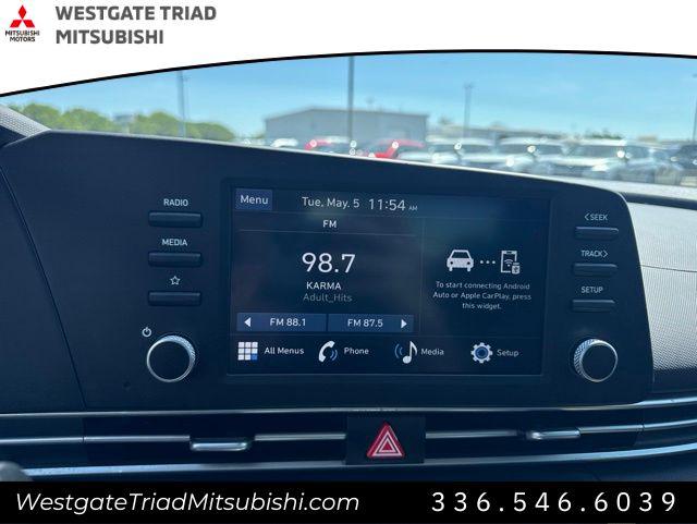 2024 Hyundai Elantra SE