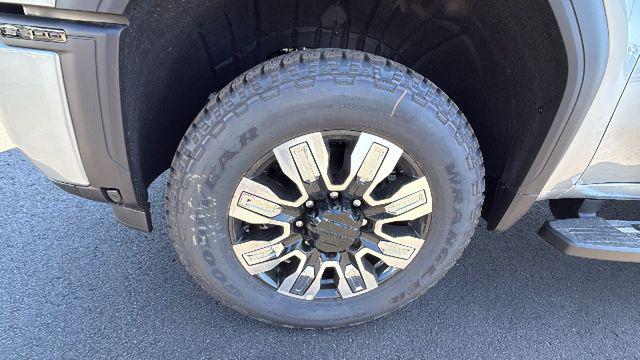 2026 GMC Sierra 2500HD Crew Cab, Standard Bed, Denali, 4WD