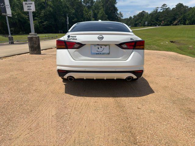 2024 Nissan Altima SL FWD