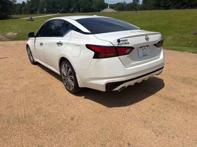2024 Nissan Altima SL FWD