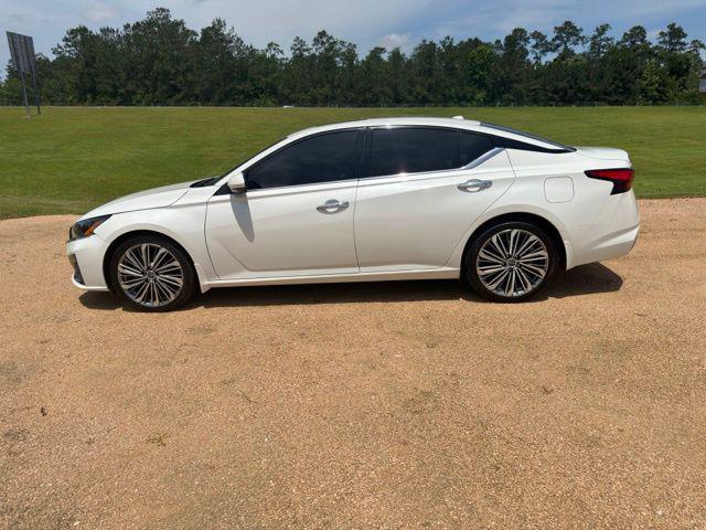 2024 Nissan Altima SL FWD