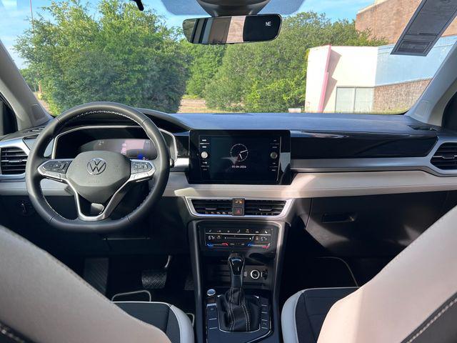 2026 Volkswagen Taos SE