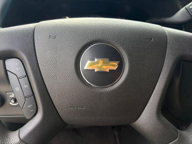 2025 Chevrolet Express Passenger RWD 3500 Extended Wheelbase LT