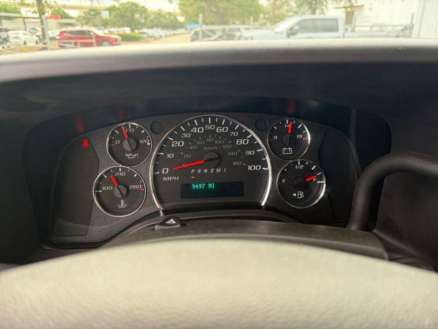 2025 Chevrolet Express Passenger RWD 3500 Extended Wheelbase LT