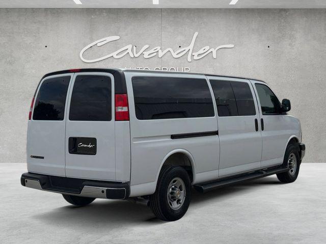 2025 Chevrolet Express Passenger RWD 3500 Extended Wheelbase LT