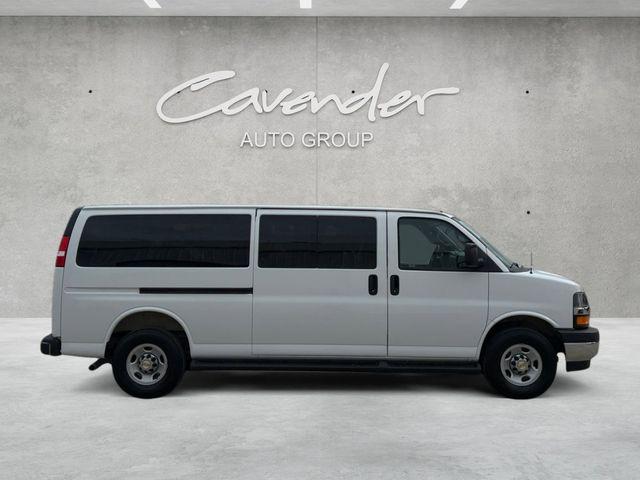 2025 Chevrolet Express Passenger RWD 3500 Extended Wheelbase LT