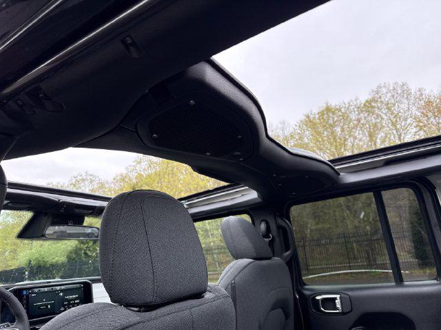 2026 Jeep Wrangler 4-Door Willys 4x4