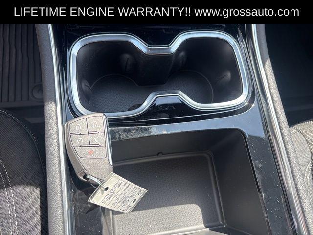 2026 Chevrolet Traverse AWD LT