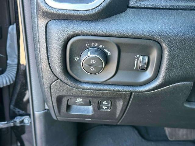 2022 Ram 1500 Big Horn Quad Cab 4x4 6'4" Box