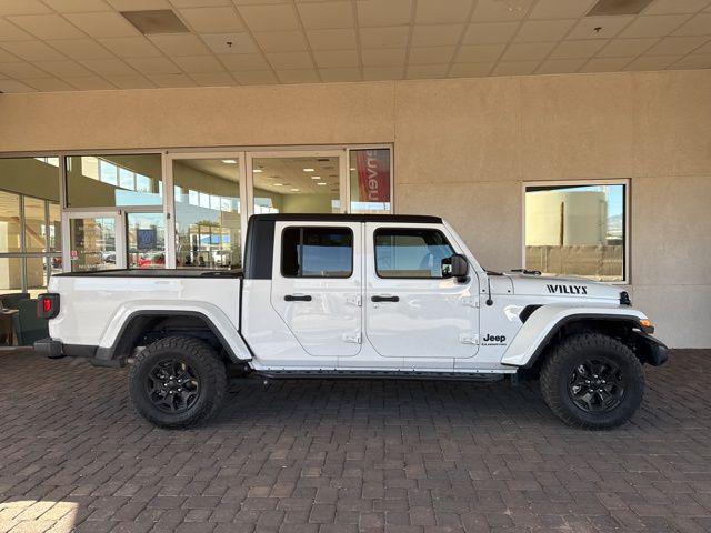 2022 Jeep Gladiator Sport