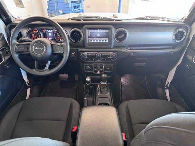 2022 Jeep Gladiator Sport