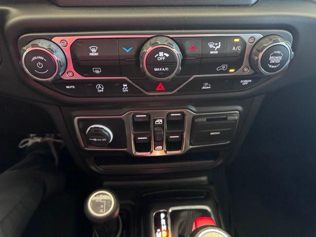 2022 Jeep Gladiator Sport