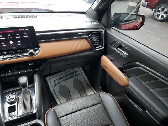 2023 GMC Canyon 4WD Crew Cab Short Box AT4