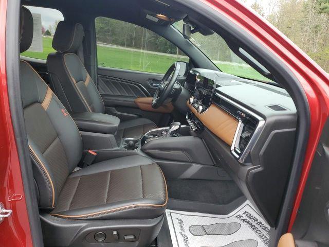 2023 GMC Canyon 4WD Crew Cab Short Box AT4