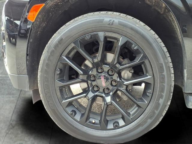 2022 GMC Yukon 4WD SLT