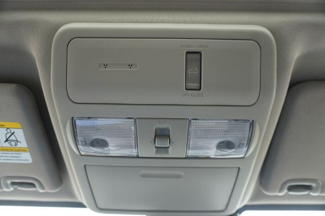 2024 Nissan Frontier Crew Cab SL 4x2