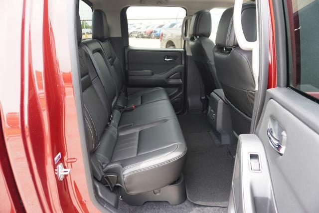 2024 Nissan Frontier Crew Cab SL 4x2