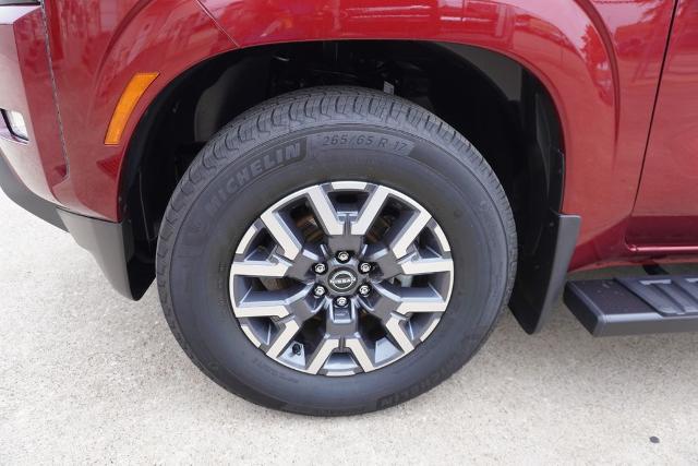 2024 Nissan Frontier Crew Cab SL 4x2