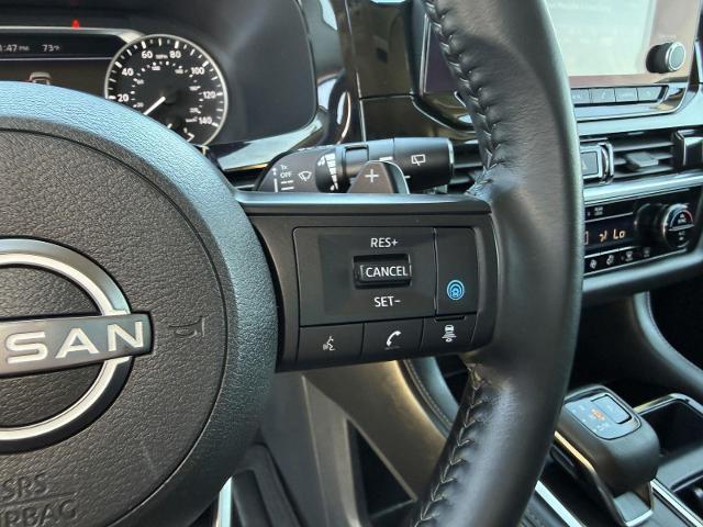 2025 Nissan Pathfinder SV 4WD