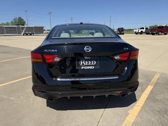 2022 Nissan Altima SV FWD