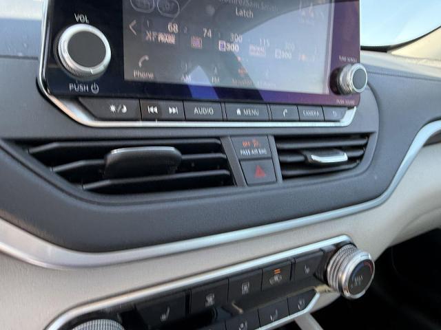 2022 Nissan Altima SV FWD