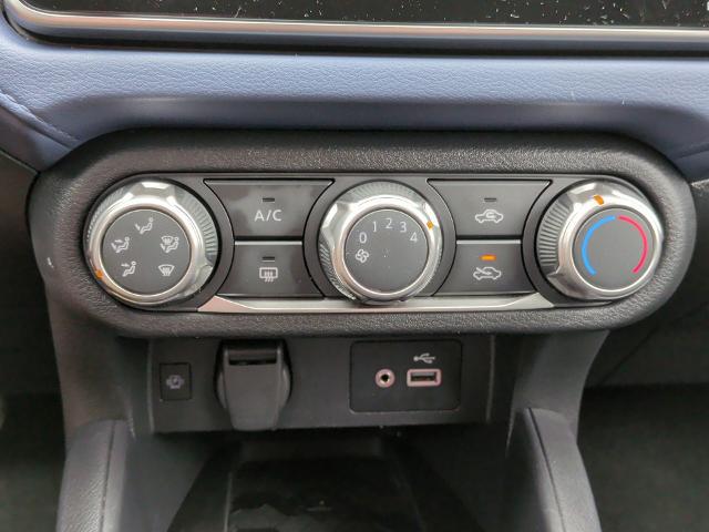 2024 Nissan Versa 1.6 SV