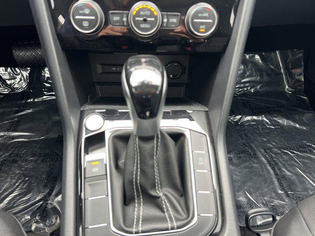 2024 Volkswagen Taos 1.5T SEL