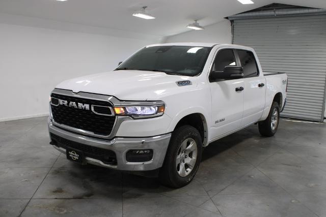 2025 Ram 1500 Lone Star Crew Cab 4x4 5'7" Box