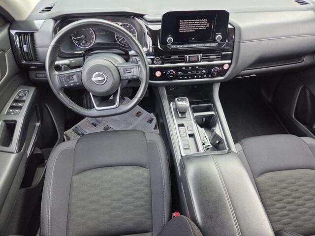 2024 Nissan Pathfinder SV FWD