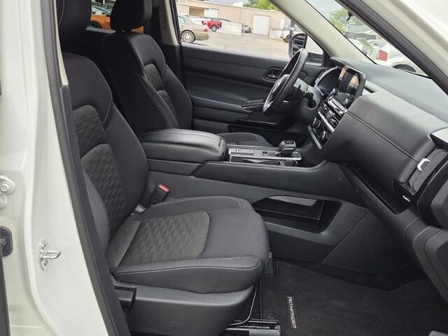2024 Nissan Pathfinder SV FWD